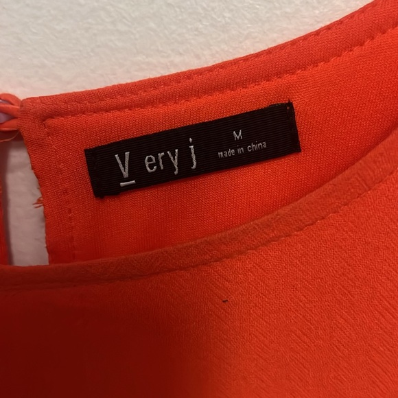 V ery J Dress - Picture 2 of 6